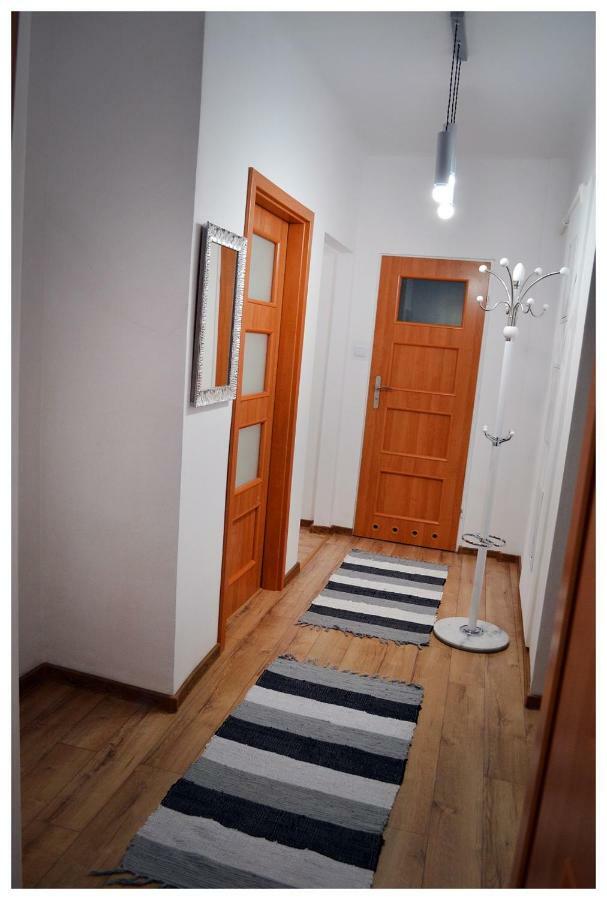 Color24 Apartament スタロバ・ボラ エクステリア 写真