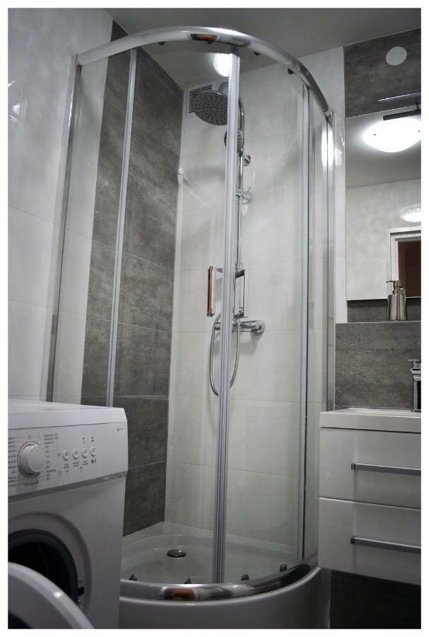 Color24 Apartament スタロバ・ボラ エクステリア 写真