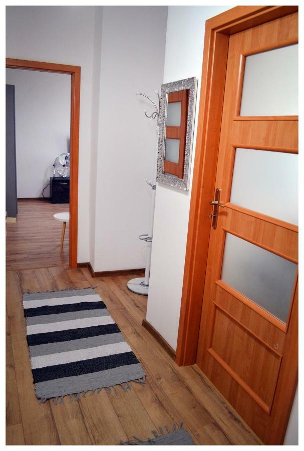 Color24 Apartament スタロバ・ボラ エクステリア 写真